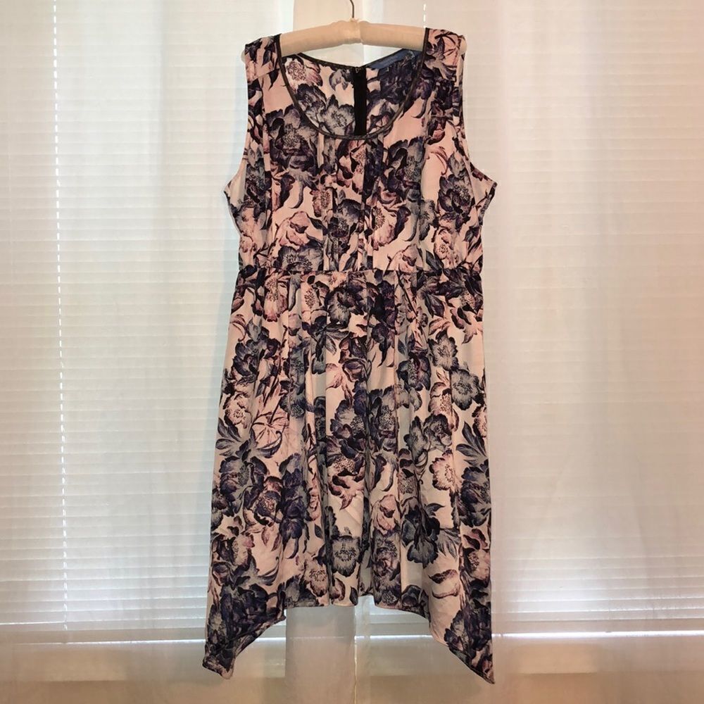 Simply VeraΒ XL SleevelessβAsymmetrical Ivory Pink Purp Navy Floral PleatedβDress